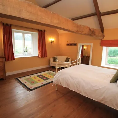 Country Retreat, Hot Tub, Games Room, Dog Friendly Nyaraló *