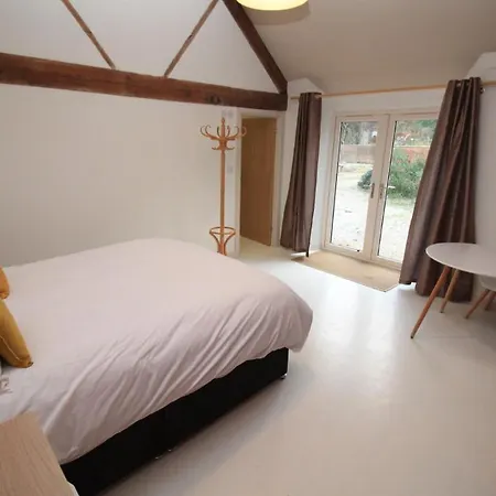 Country Retreat, Hot Tub, Games Room, Dog Friendly Nyaraló Ganton