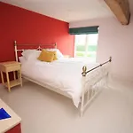 Country Retreat, Hot Tub, Games Room, Dog Friendly *